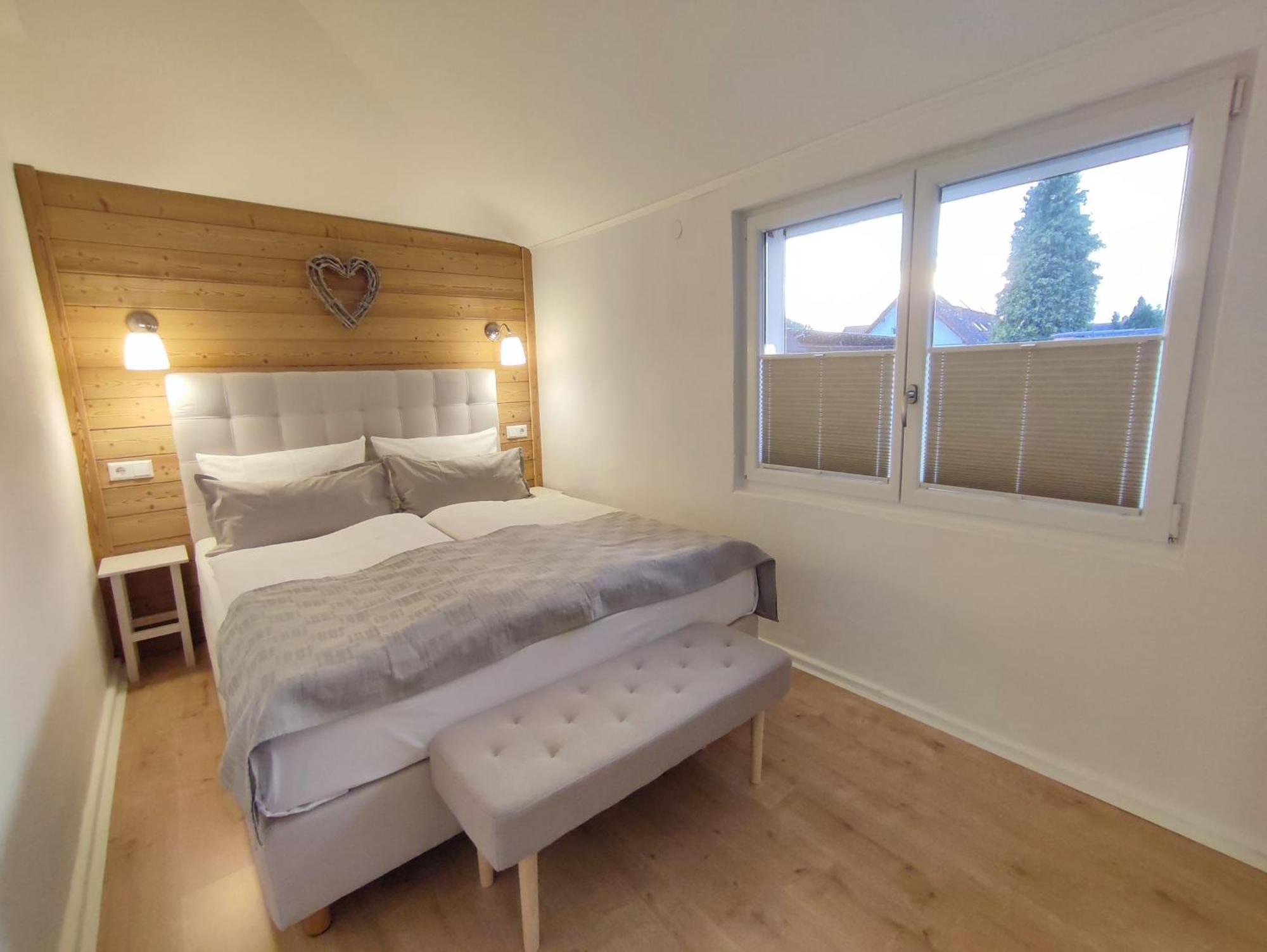 Boutique-Hotel Krone Denzlingen Zimmer foto